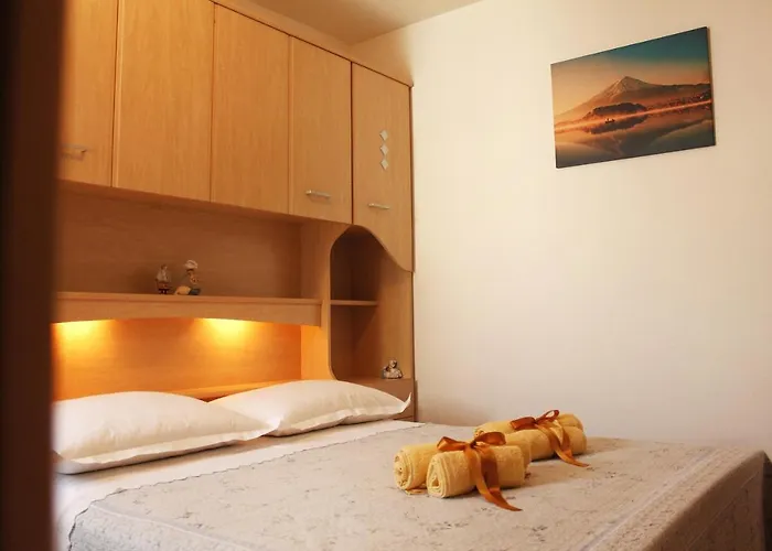 With A Parking Space - 15964 Apartman