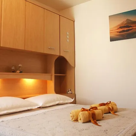 With A Parking Space - 15964 Apartmán