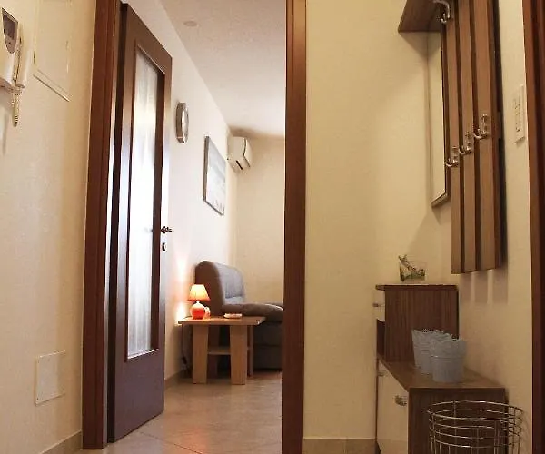 Apartman With A Parking Space - 15964